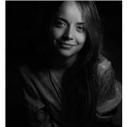 Profesora de piano imparte clases particulares de piano, lenguaje musical, armonía, música y movimiento